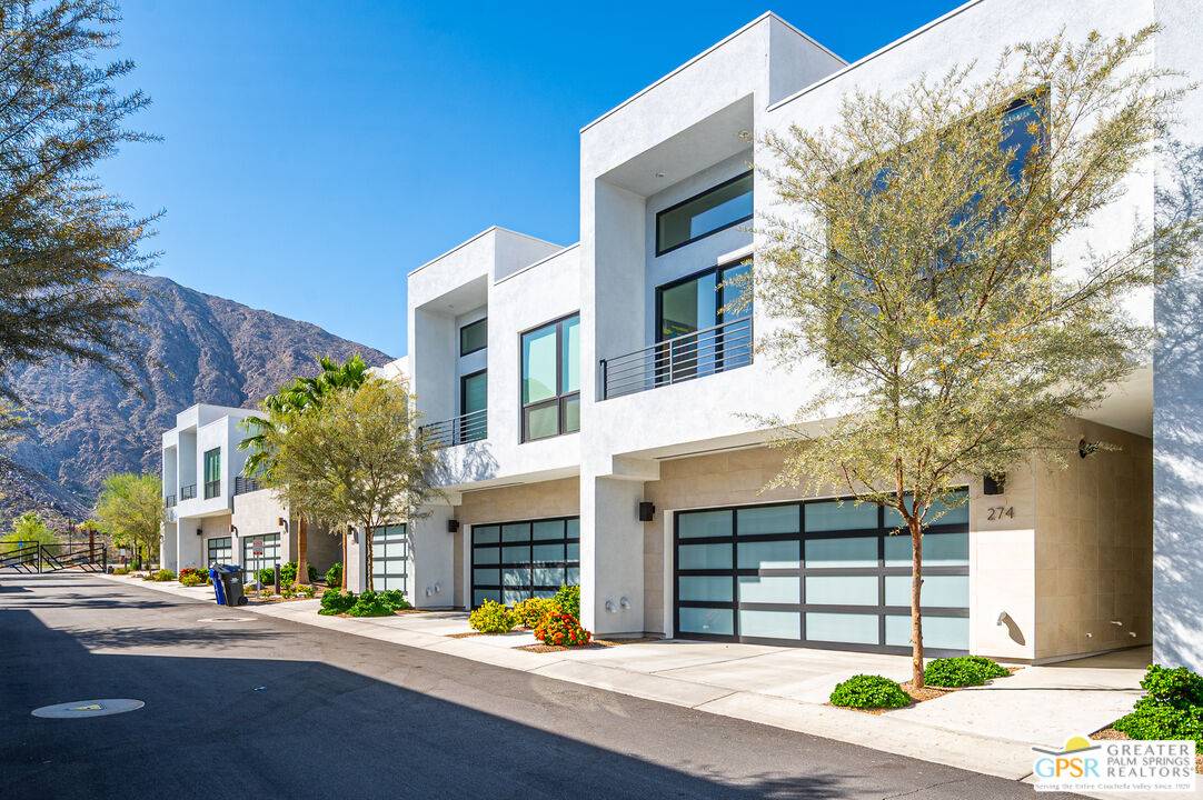 Palm Springs, CA 92264,274 Mayfair Way