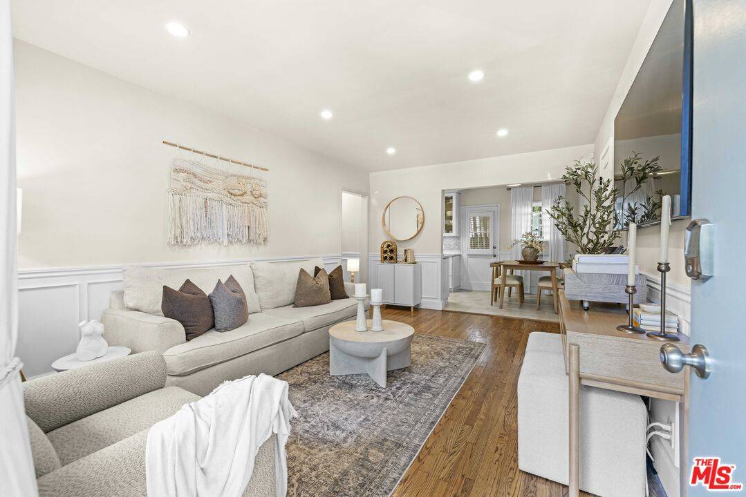 Santa Monica, CA 90403,1325 Washington Ave #C