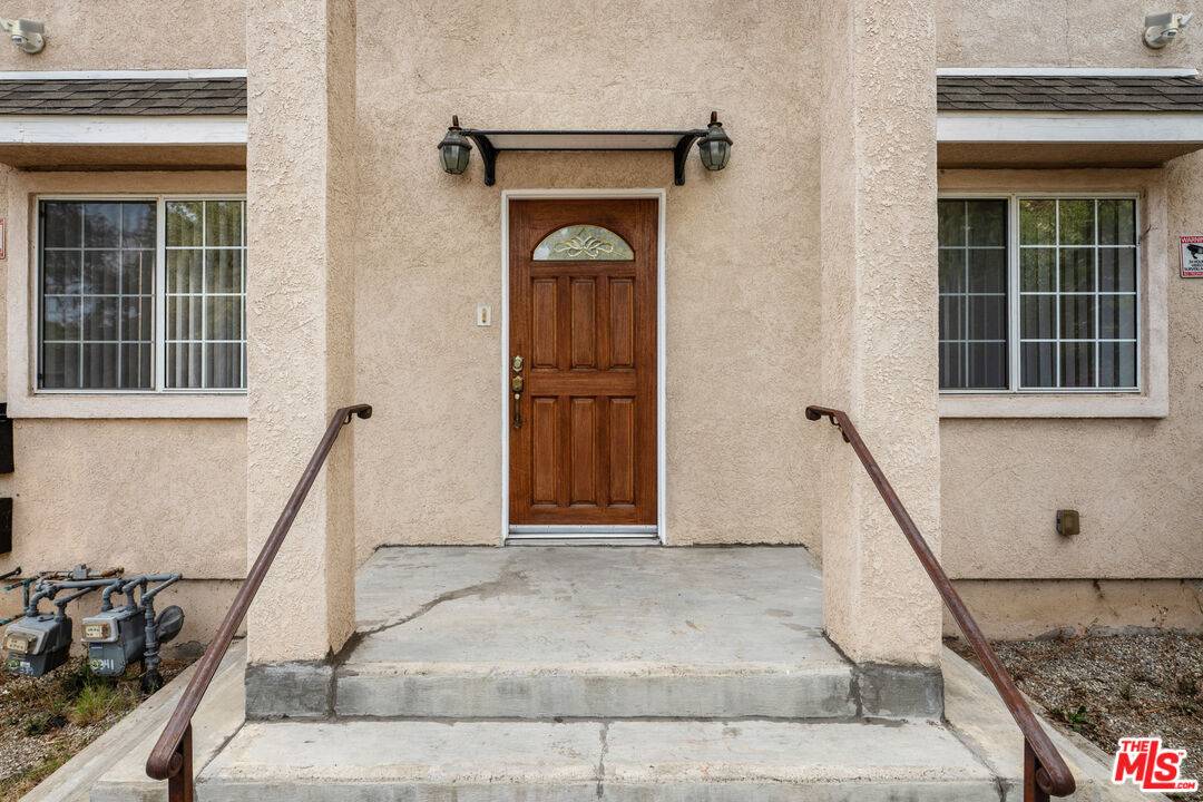 Los Angeles, CA 90042,339 Newland St