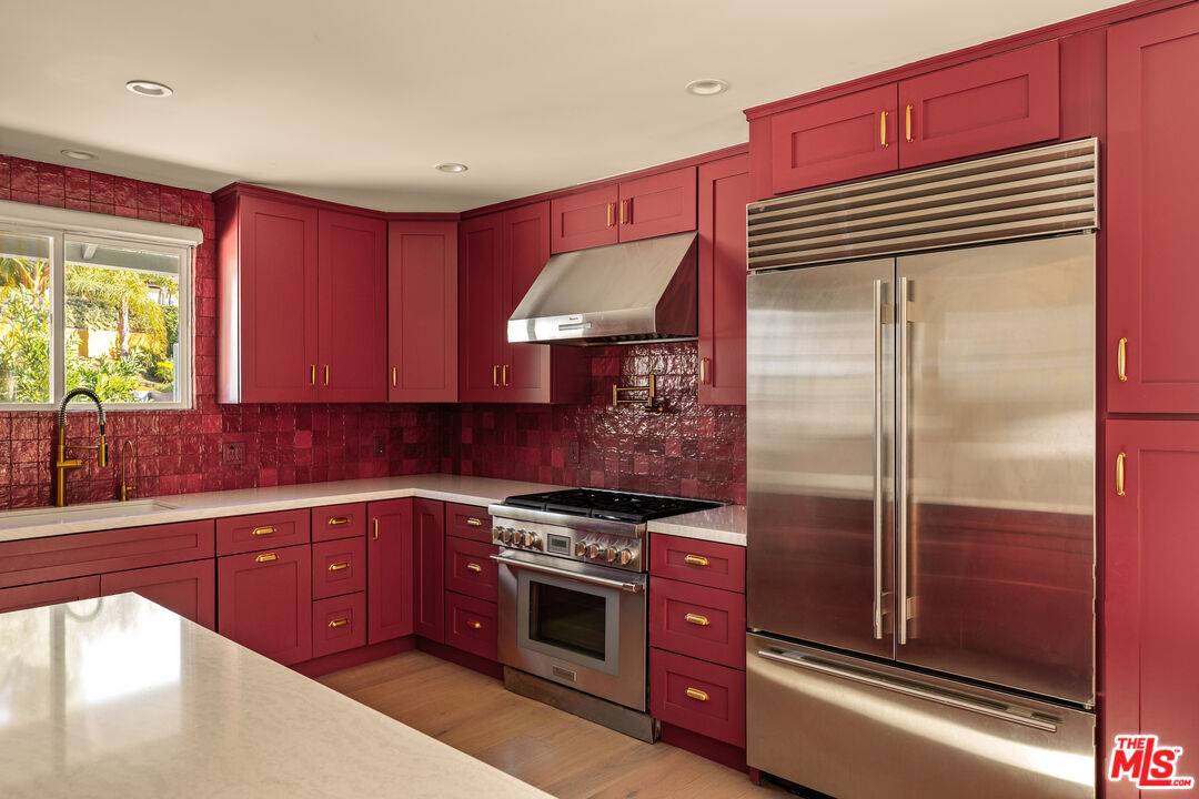 Woodland Hills, CA 91364,4841 Don Pio Dr