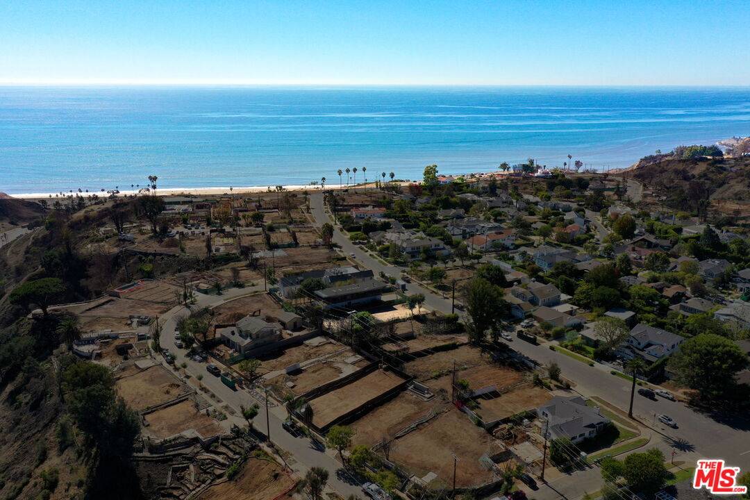 Pacific Palisades, CA 90272,516 El Medio Ave