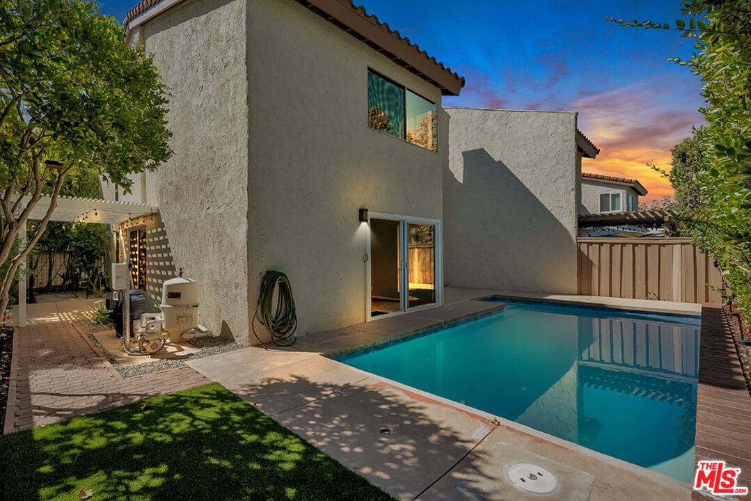 Thousand Oaks, CA 91360,603 Racquet Club Ln