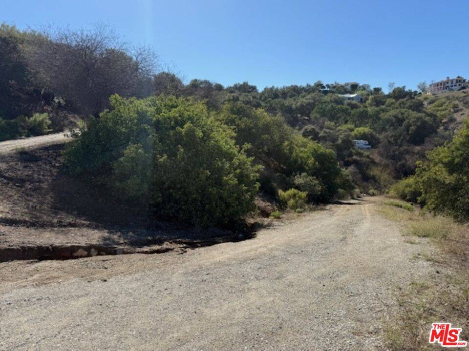 Topanga, CA 90290,20266 Reigate Rd