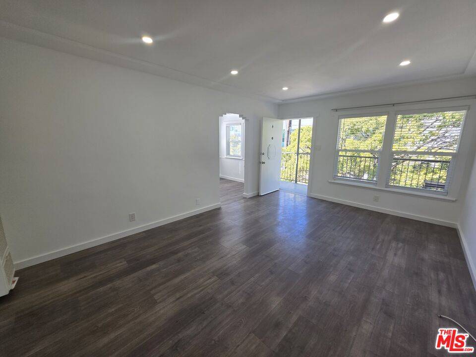 Santa Monica, CA 90401,1805 7th St #4
