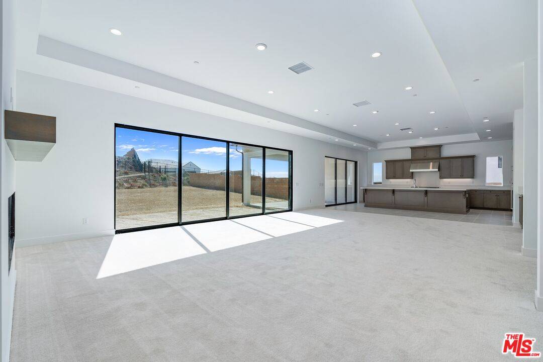 Porter Ranch, CA 91326,12060 Red Hawk Ln