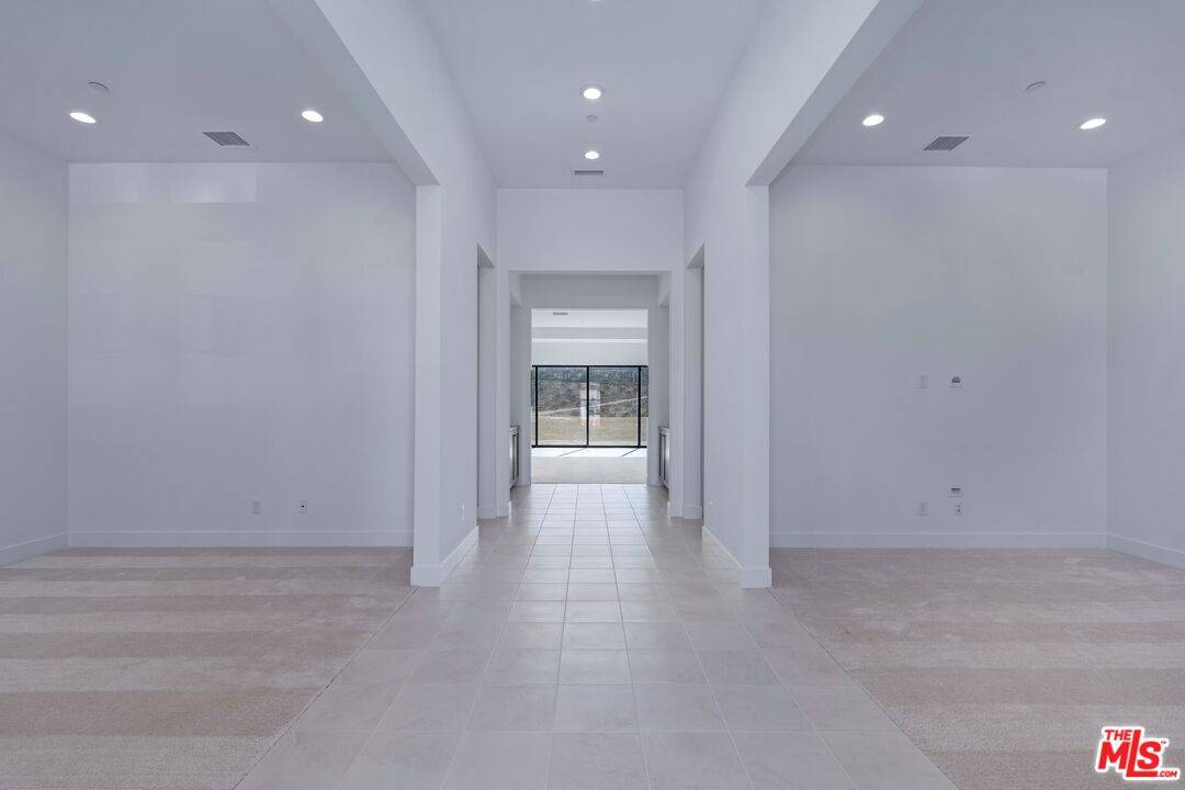 Porter Ranch, CA 91326,12060 Red Hawk Ln