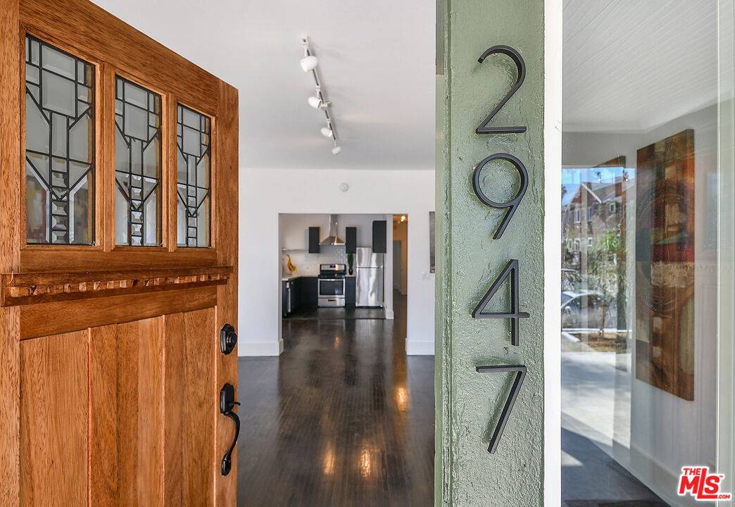 Los Angeles, CA 90007,2945 Van Buren Pl