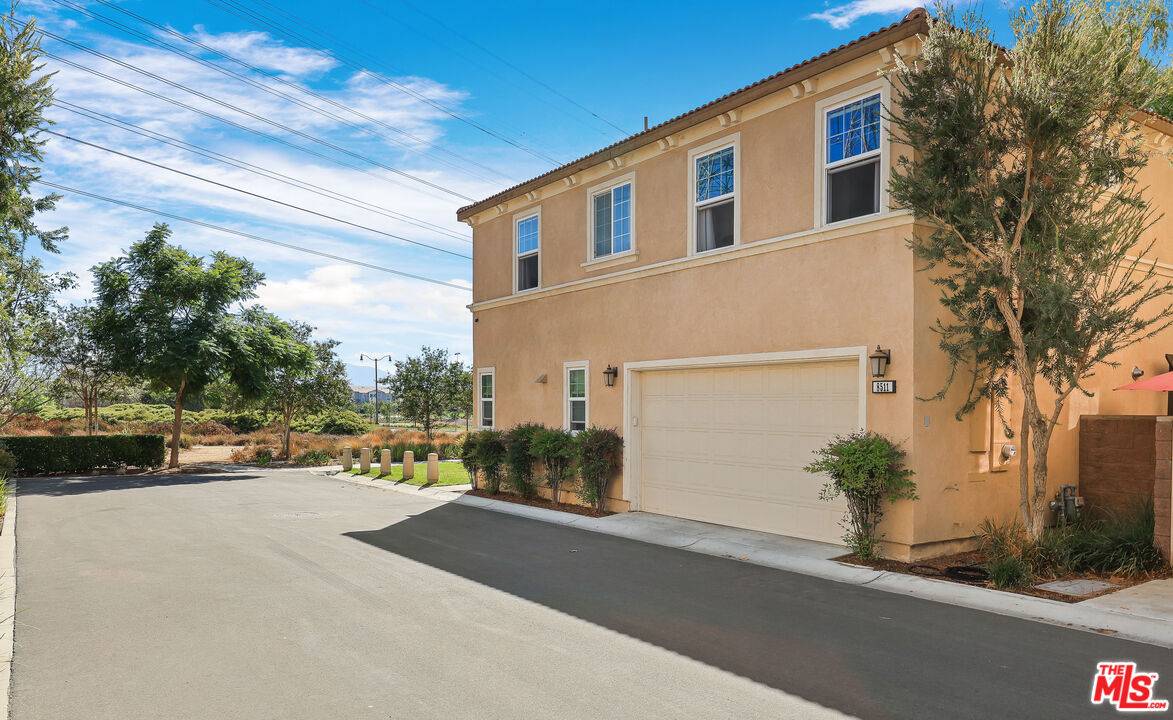 Chino, CA 91708,8511 Founders Grove St