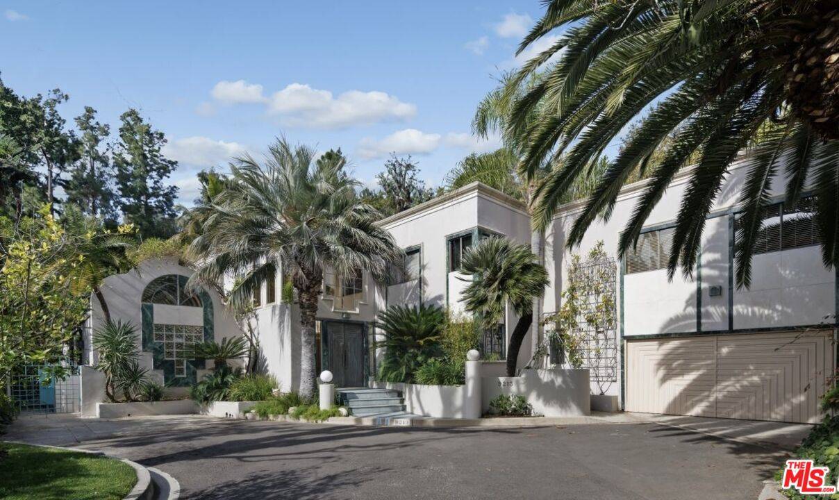 Los Angeles, CA 90069,9213 Warbler