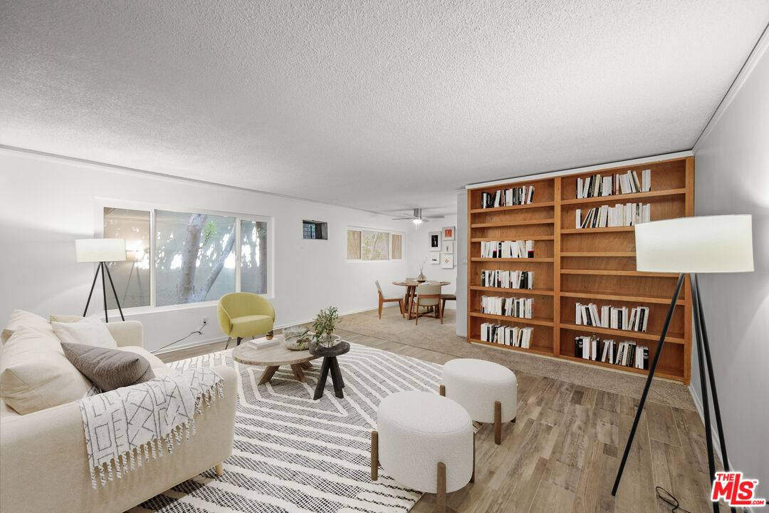 West Hollywood, CA 90069,960 Larrabee St #104