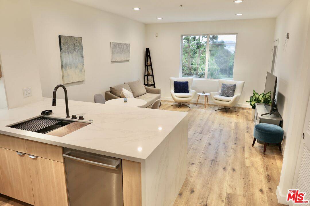 Playa Vista, CA 90094,13200 Pacific Promenade #212