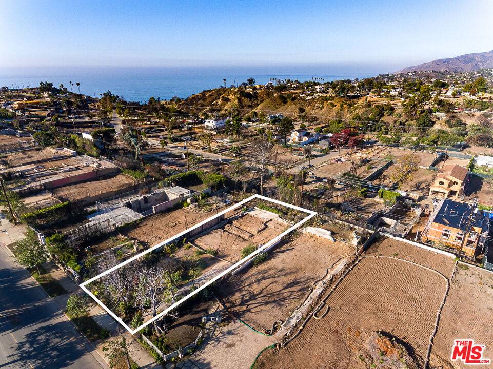 Pacific Palisades, CA 90272,711 Via De La Paz