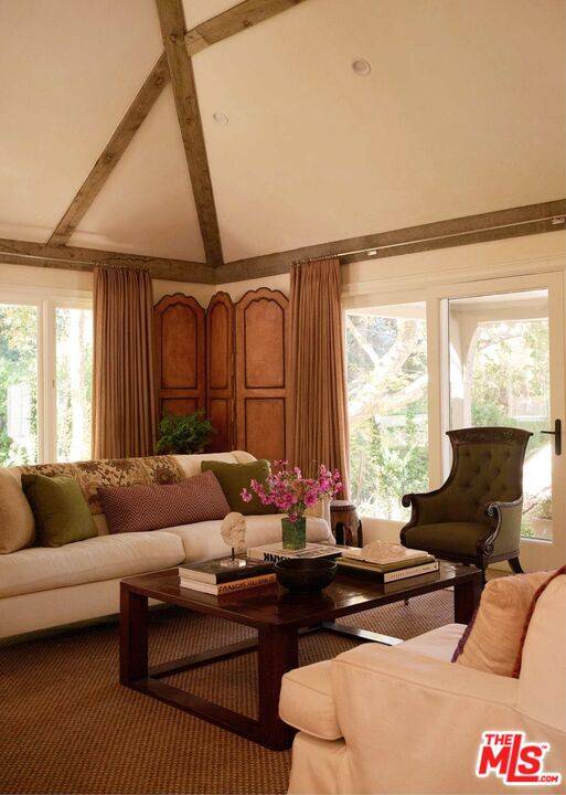 Studio City, CA 91604,3142 Brookdale Rd