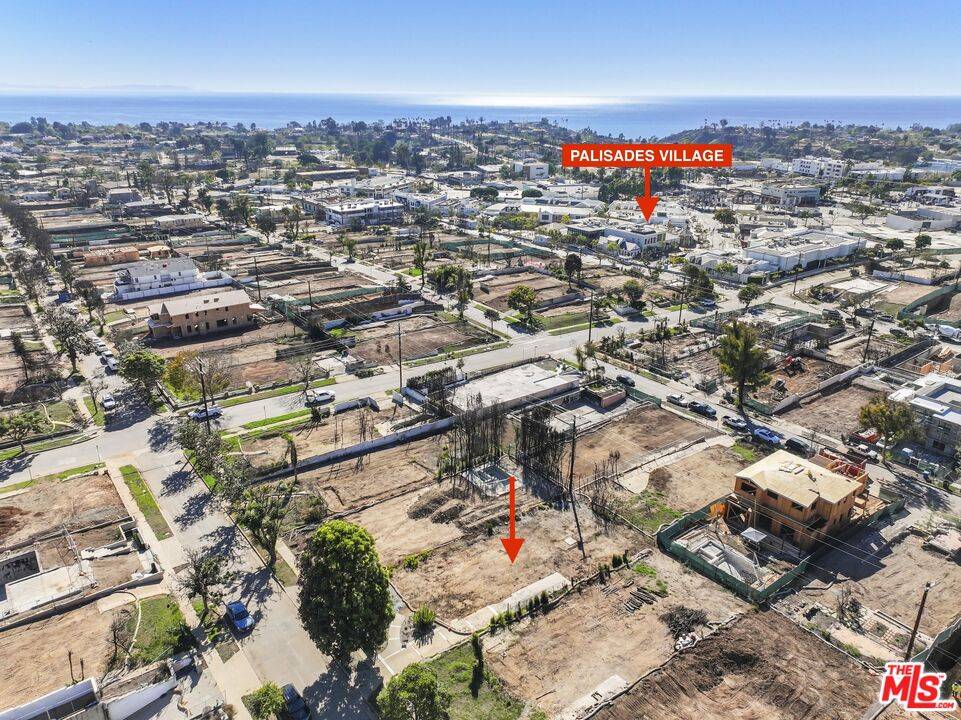 Pacific Palisades, CA 90272,1117 Fiske St