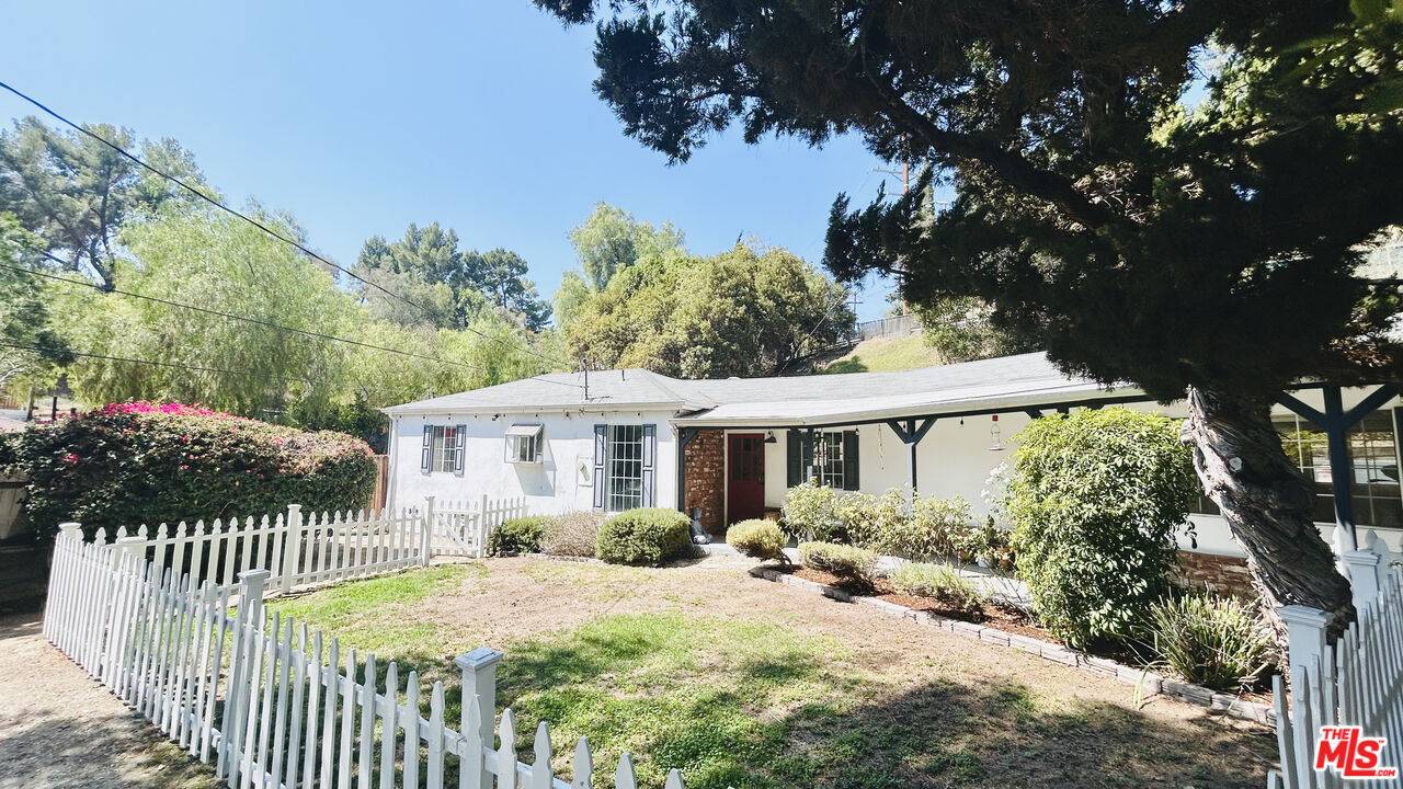 Sunland, CA 91040,7815 Denivelle Rd