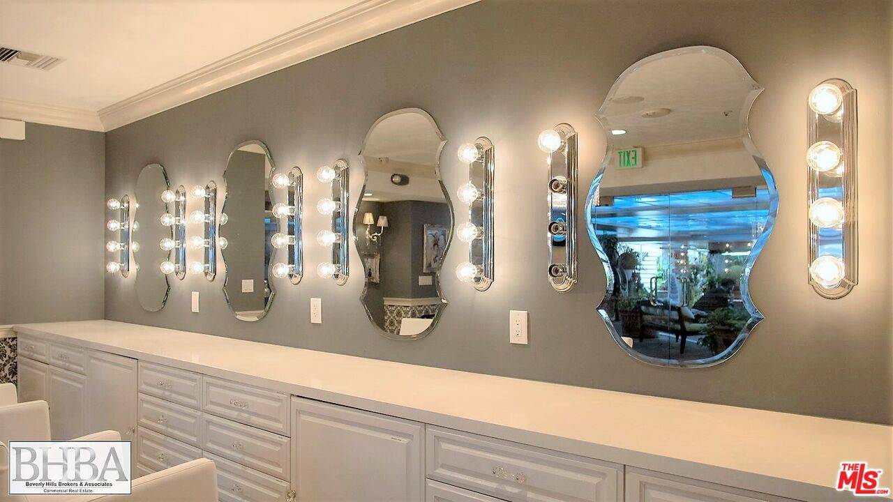 Beverly Hills, CA 90210,421 N Rodeo Dr #P1-A4