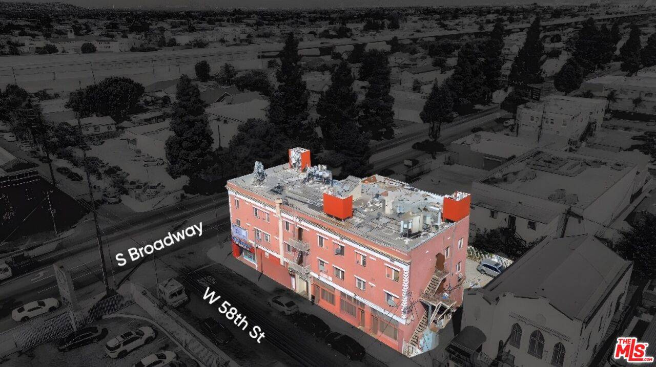 Los Angeles, CA 90037,5734 S Broadway