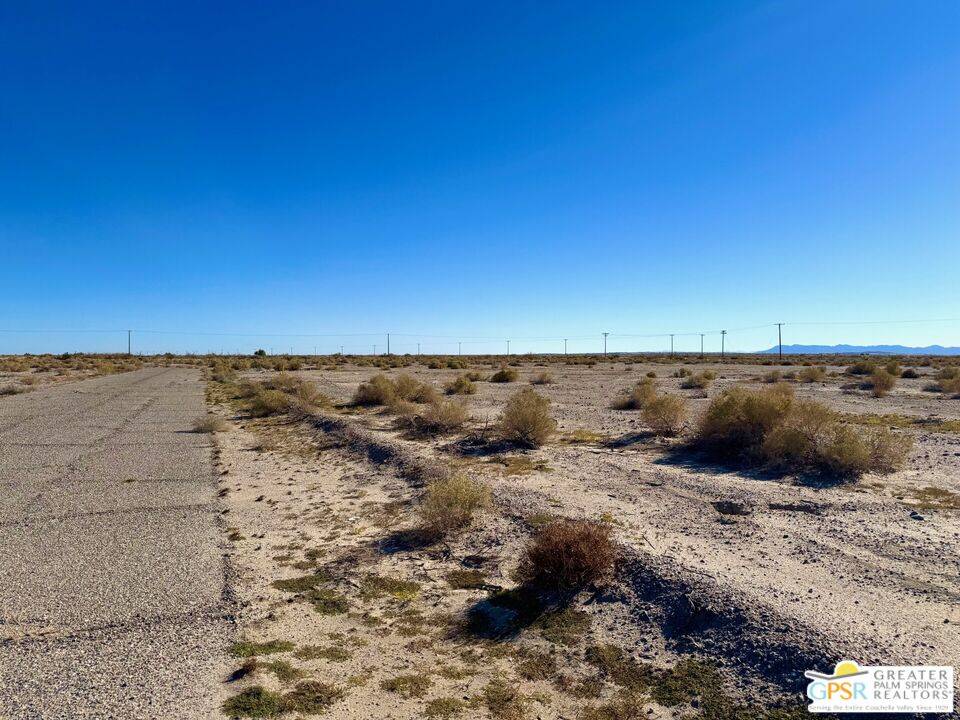 Thermal, CA 92274,2215 La Brisa Ct