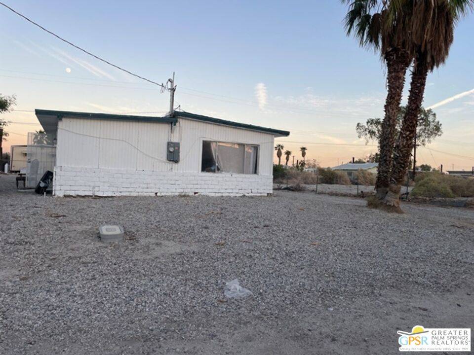 Salton Sea Beach, CA 92274,3366 Santa Rosa Ave