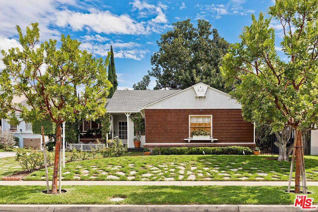 Van Nuys, CA 91405,6910 Cantaloupe Ave