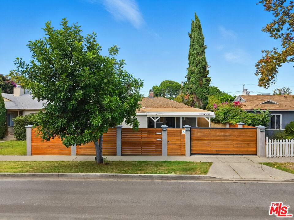 Reseda, CA 91335,18149 Welby Way