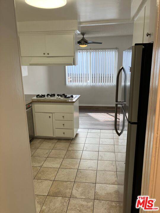 Los Angeles, CA 90049,11707 Kiowa Ave #1