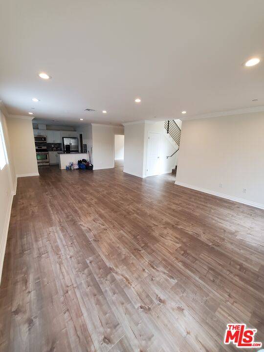 Los Angeles, CA 90016,2227 Hauser Blvd