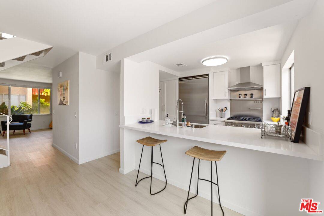 Palm Springs, CA 92262,2252 N Indian Canyon Dr #E