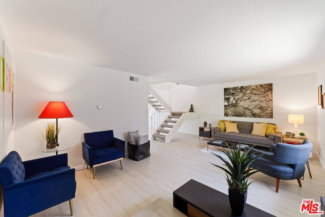 Palm Springs, CA 92262,2252 N Indian Canyon Dr #E