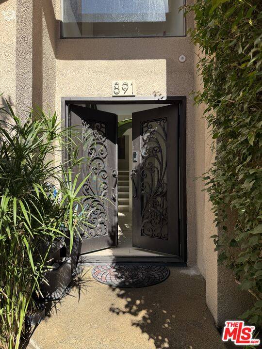 Palm Springs, CA 92262,891 Village Sq