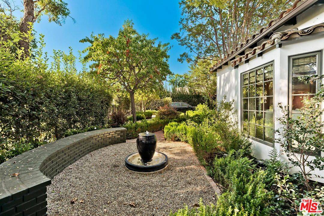 Toluca Lake, CA 91602,4416 Arcola Ave