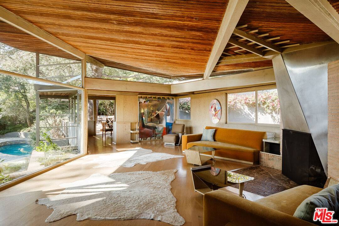 Studio City, CA 91604,11600 Amanda Dr