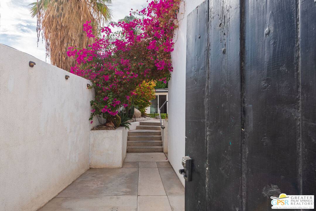 Cathedral City, CA 92234,68067 Vista Del Valle