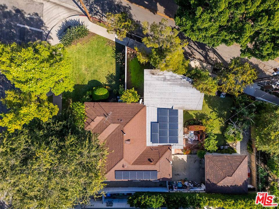 Los Angeles, CA 90049,11332 Chenault St