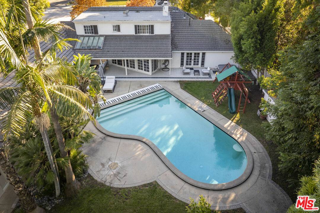 Sherman Oaks, CA 91403,15405 Valley Vista Blvd