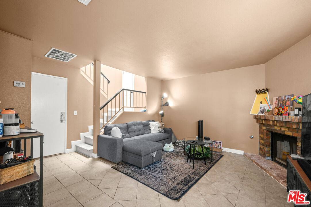 Baldwin Park, CA 91706,13526 Francisquito Ave #A