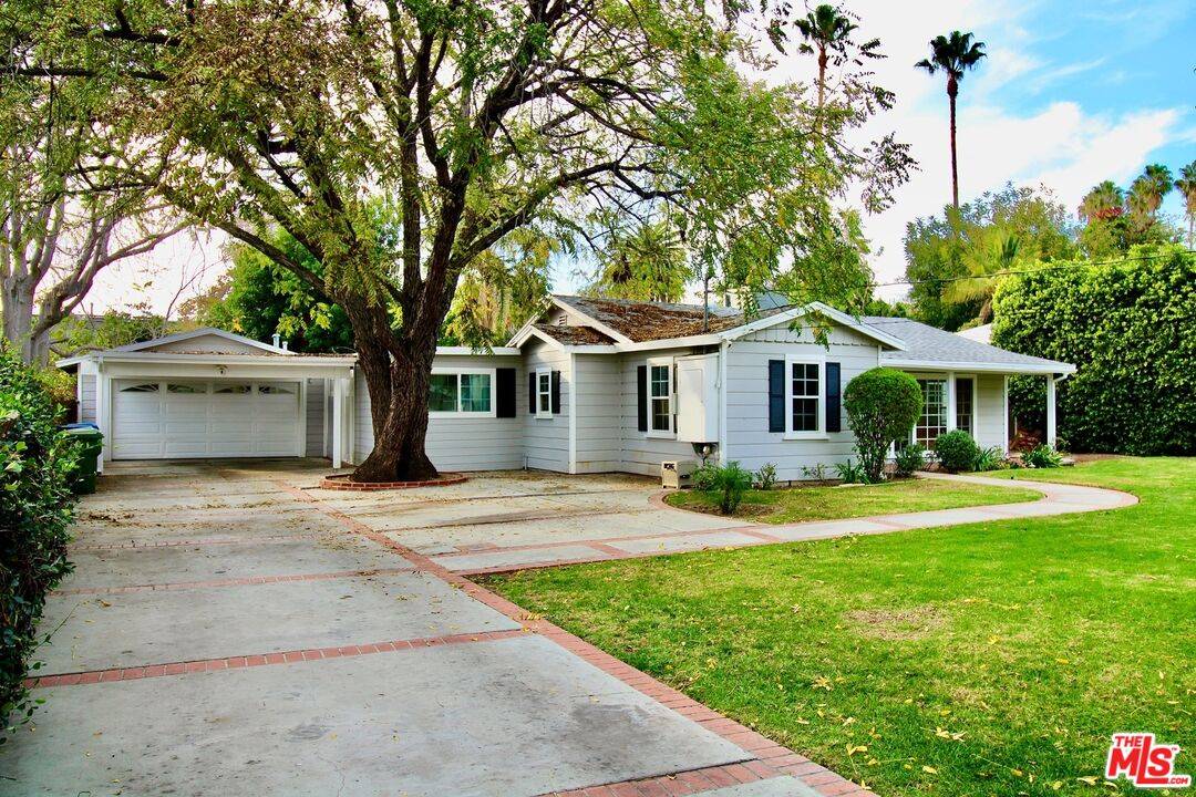 Northridge, CA 91325,8421 Darby Ave