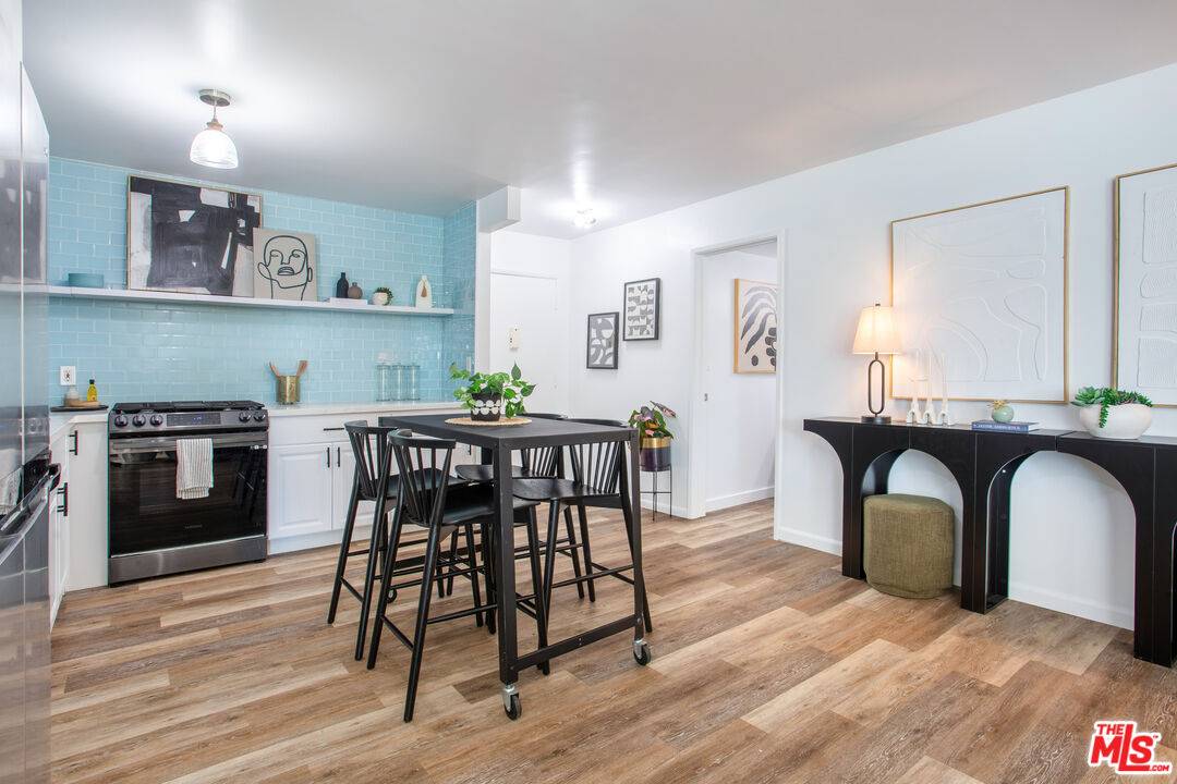 Beverly Hills, CA 90212,9950 Durant Dr #406