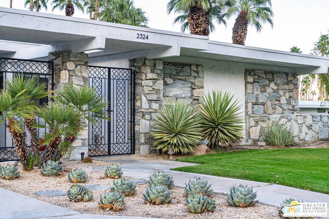 Palm Springs, CA 92264,2324 Camino Vida