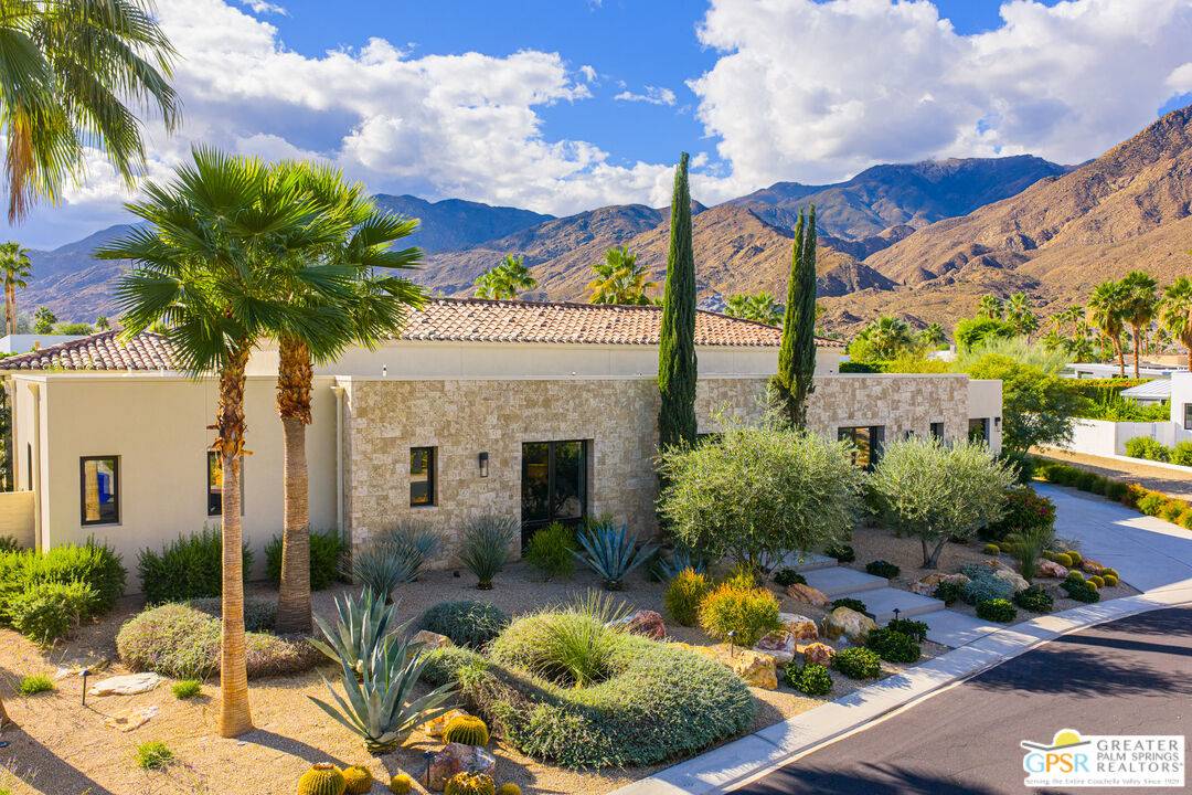 Palm Springs, CA 92264,1013 Via Dia