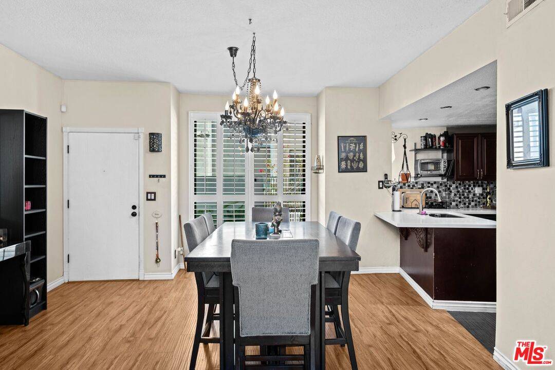 Glendale, CA 91201,1340 Glenwood Rd #4