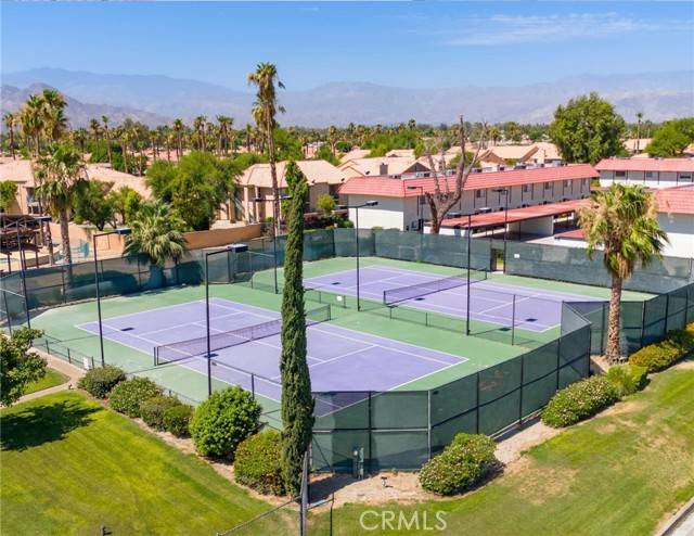 Palm Desert, CA 92211,40235 Harris LN