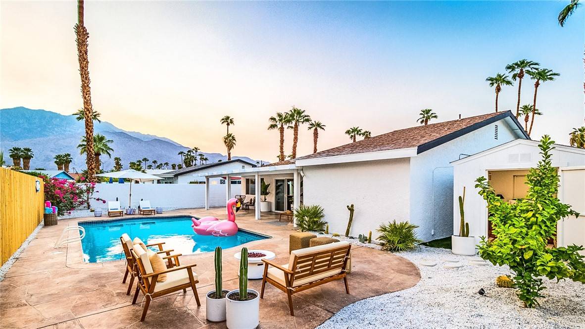 Palm Springs, CA 92264,921 Arroyo Vista DR