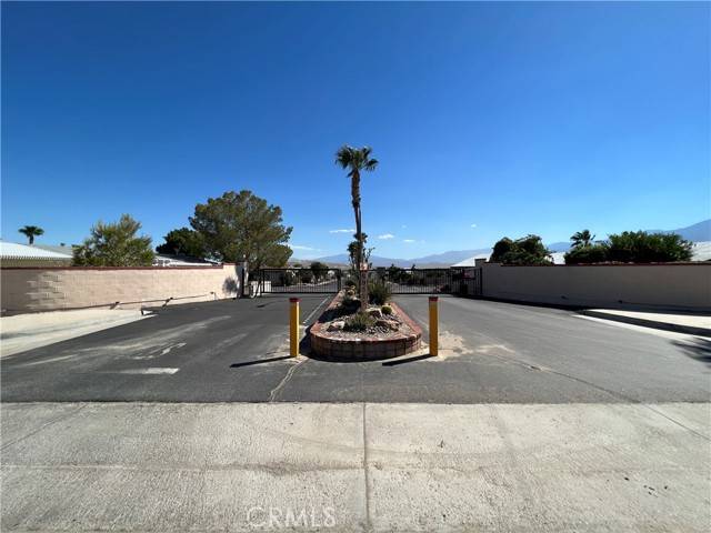 Desert Hot Springs, CA 92241,69525 Dillon