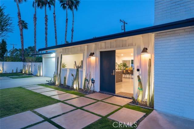 Palm Springs, CA 92262,1895 E Mcmanus DR