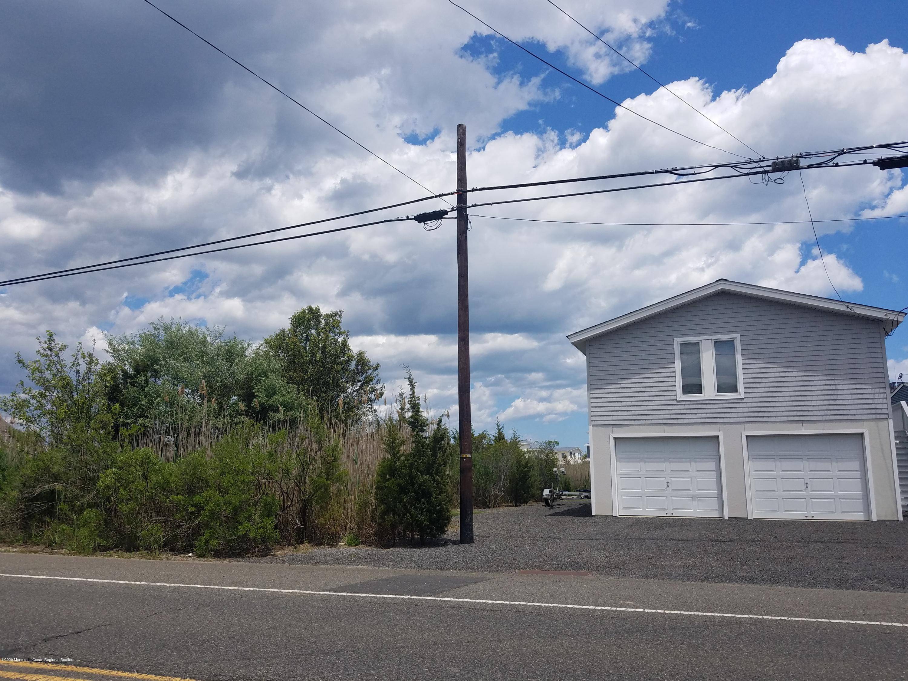 Manahawkin, NJ 08050,1288 E Bay AVE