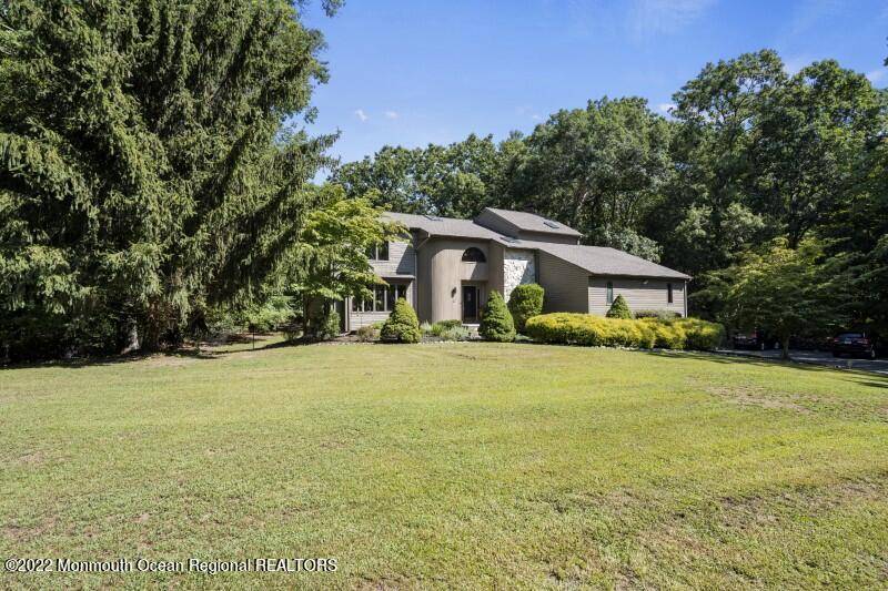 Howell, NJ 07731,21 Maxim RD