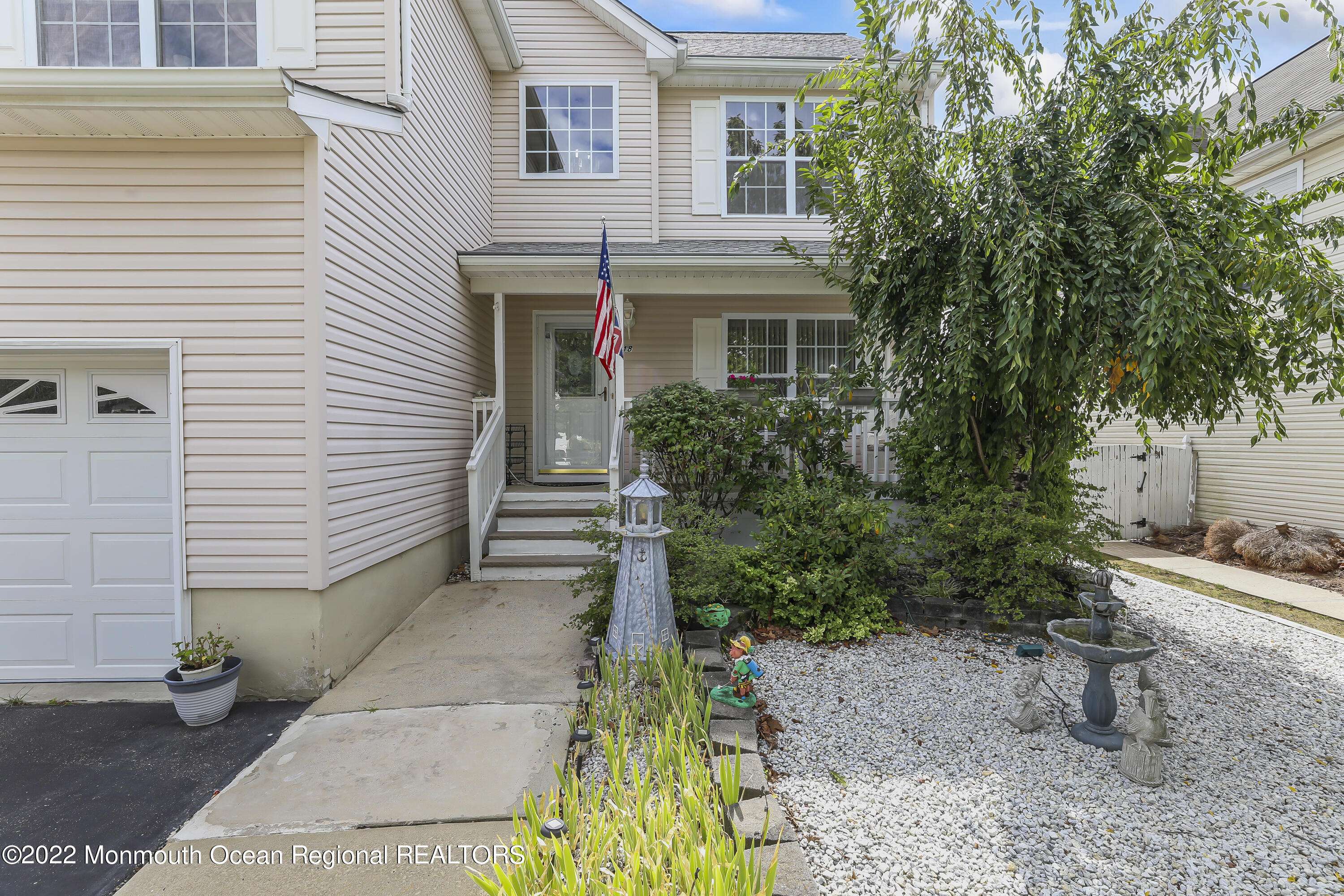 Bayville, NJ 08721,18 Lena CT