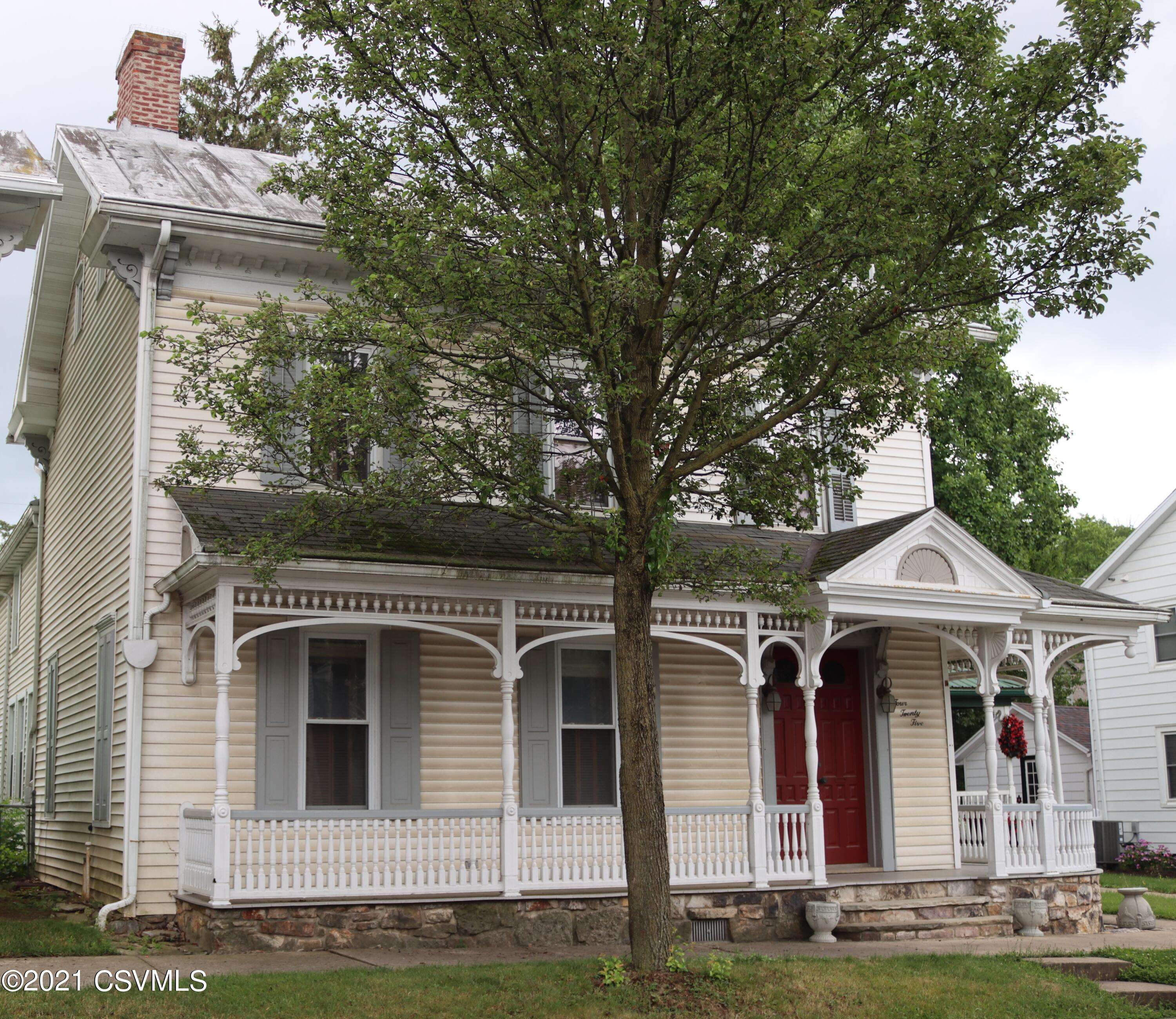 Mifflinburg, PA 17844,425 MARKET Street