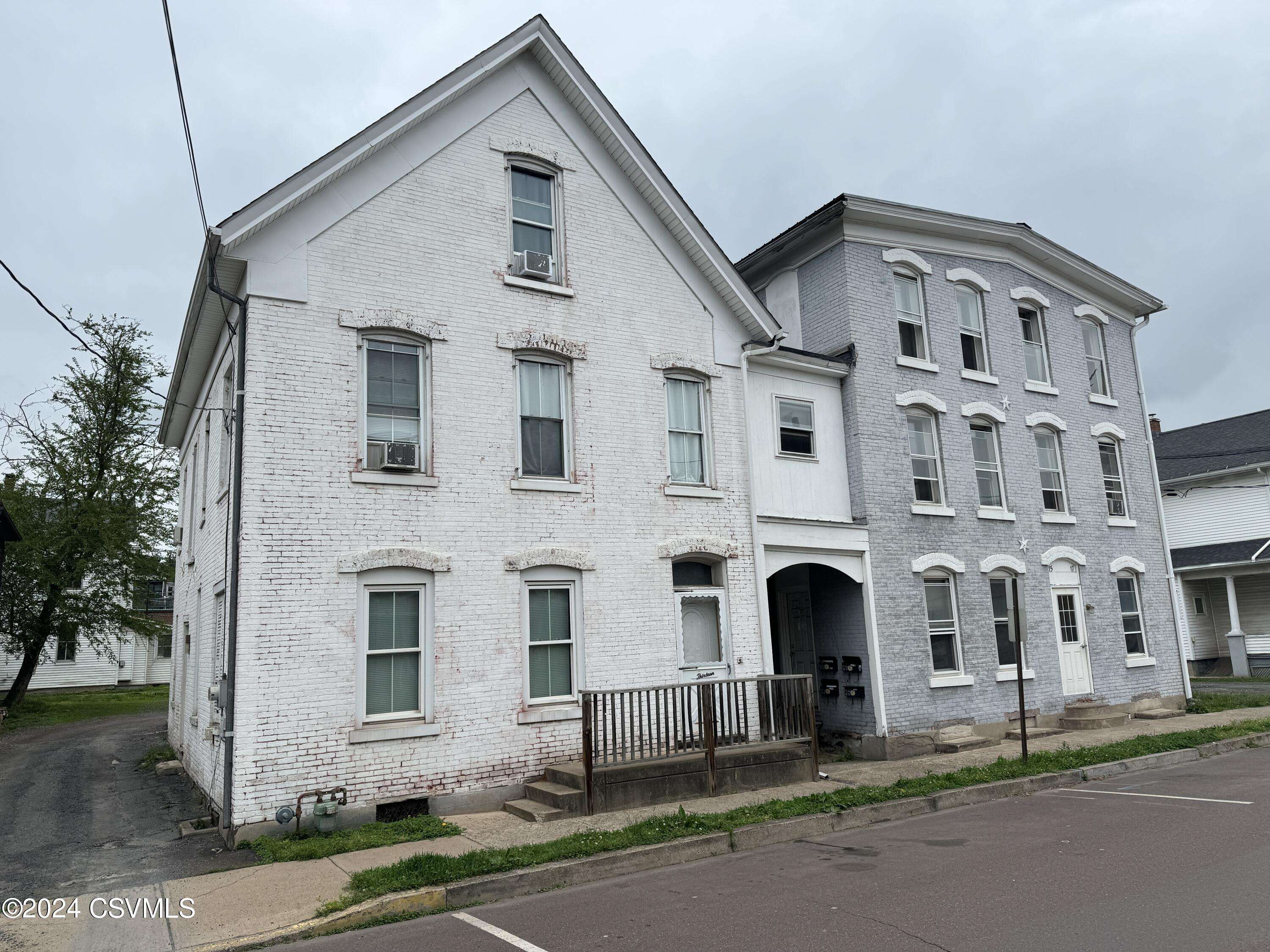 Bloomsburg, PA 17815,13-17 E 3RD Street